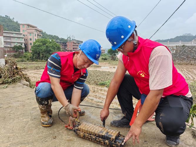 守护信息动脉 福建电信光缆接头盒维修纪实